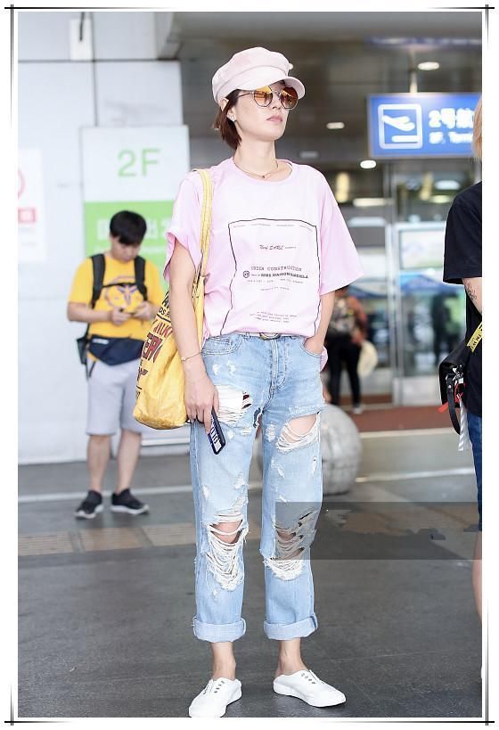 本以为马伊琍的机场穿搭够随性的了，可看到孙俪，我沉默了！