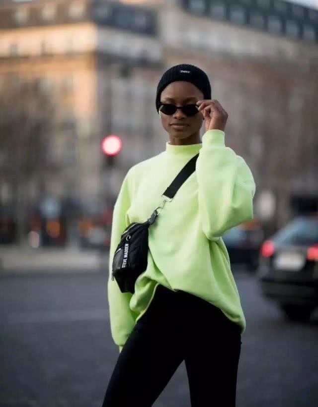  『常有』连帽卫衣常有，可是怎样搭出现代感？你得了解这3点！