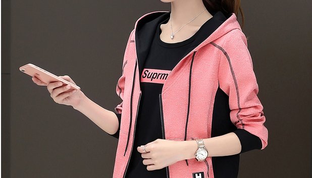 中秋没一件像样的衣服怎么行?这款初秋新款“金丝绒”，减龄拉风