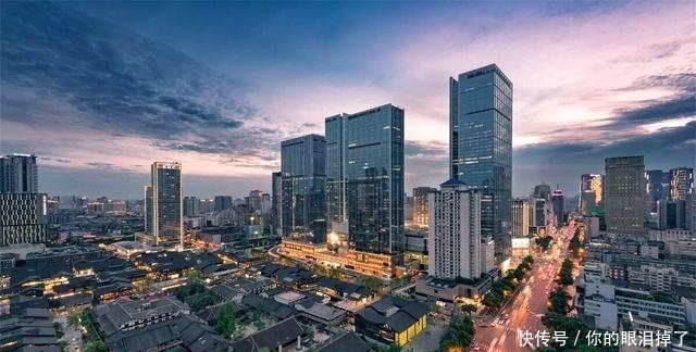 国内最厉害的地级市，GDP高达1.85亿元之多，赶超成都武汉！