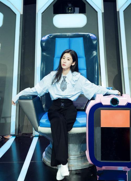 张碧晨穿的跟素人差不多，平时都是这么吸粉的？