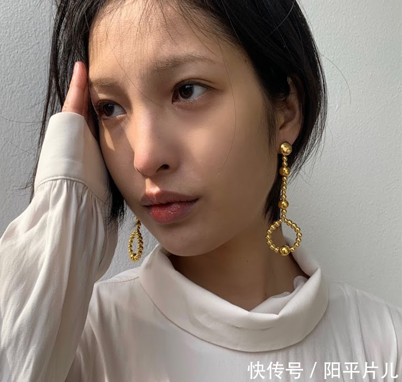 『大胆』大胆轮廓描绘鲜明性格:韩国饰品SCHO,让你简单搭配就很有型