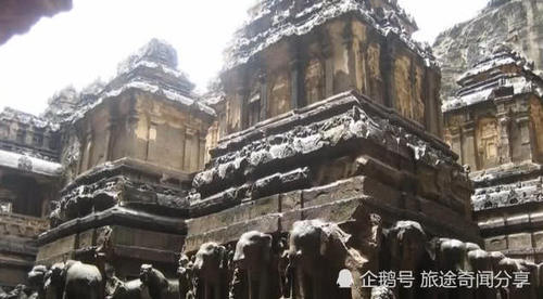 印度古人将40万吨巨石挖空建庙，网友：原来他们古代就开挂了