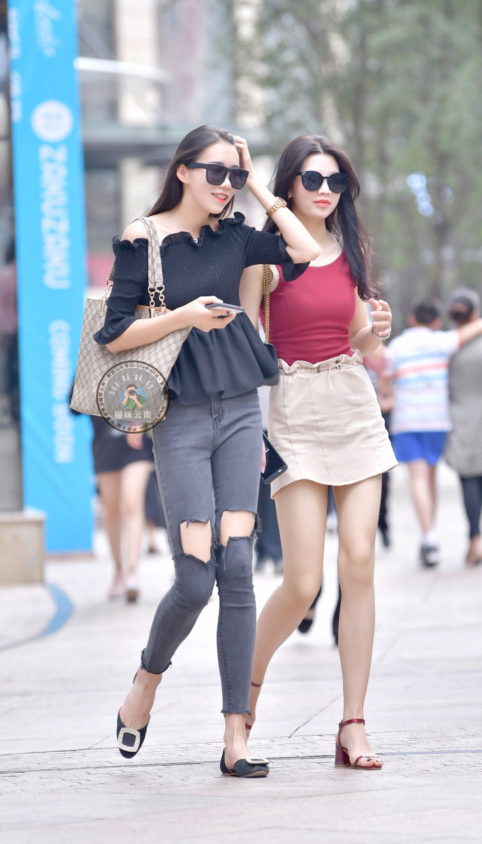 街拍路人，几套气质高贵的穿搭参考，能驾驭的都算是女神级别