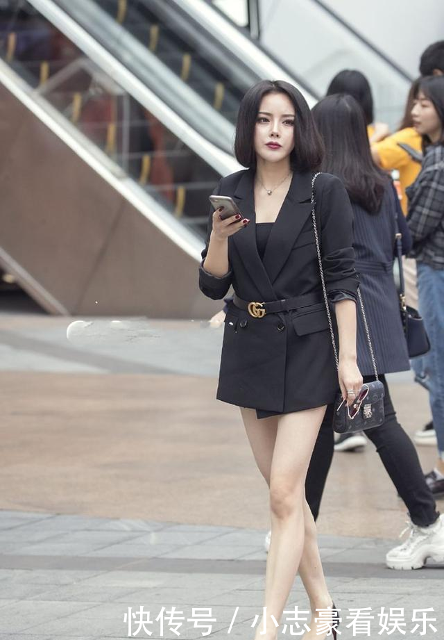  『小心翼翼』街拍穿搭：你是我最大的秘密，小心翼翼藏在心底！