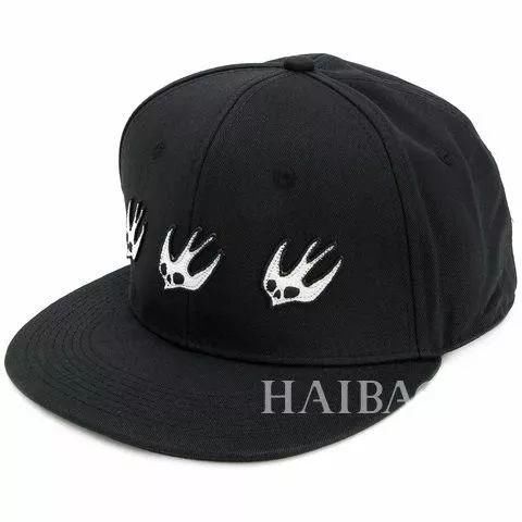 厉害｜不去健身房也能显瘦10斤的衣服找到了！还有点好看！