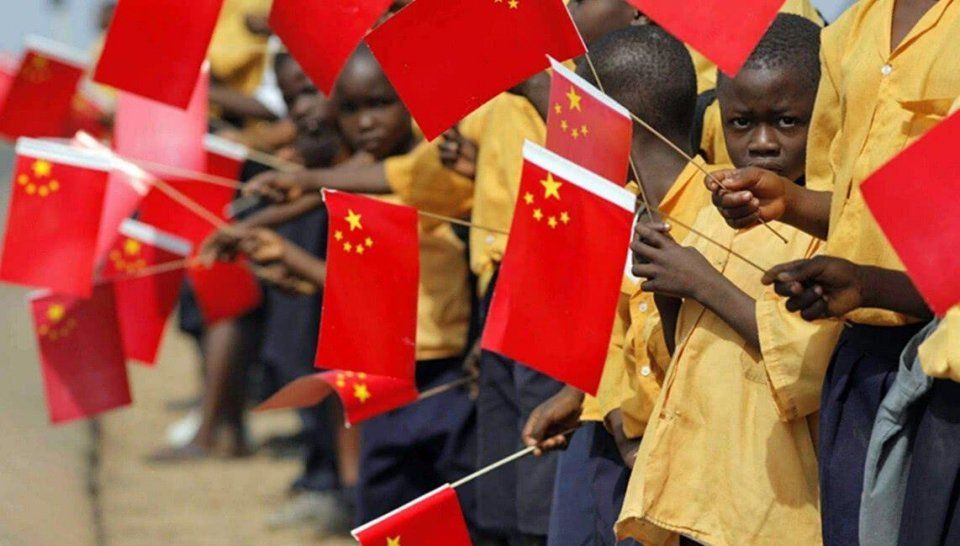 中美贸易冲突最新解|西方霸权国不愿意干的，中国很愿意主动去做