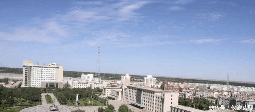 中国最大的六个县, 第一名的面积相当于2个江苏省