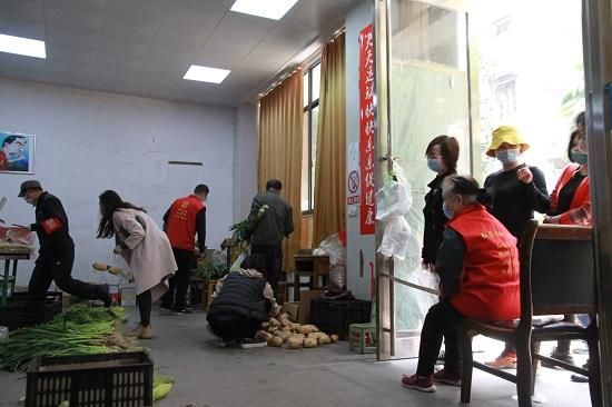  「南都特派记者」1100万人暂停轨迹，从封城到解封，武汉76天经历了什么？