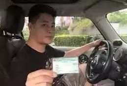 “国际驾照”在海外开车遭逮捕！中国大使馆发提醒：谨防骗局！