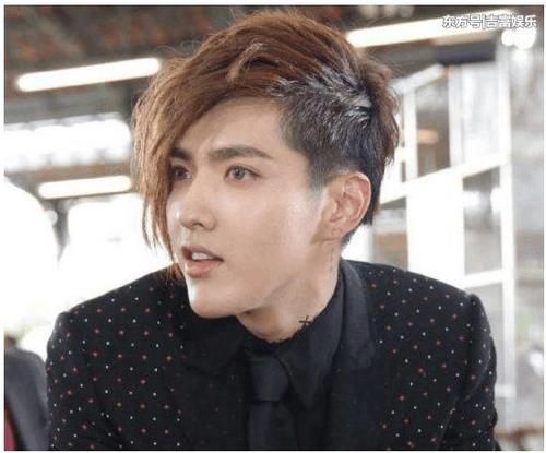 黄子韬的发型，张艺兴的发型，鹿晗的发型，吴亦凡的发型
