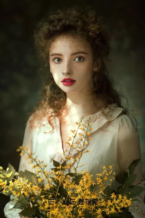 必收藏！百张女孩与花摄影作品！-右视觉十周年饕餮视觉盛宴。