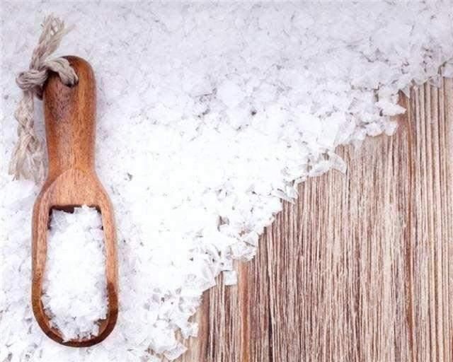 螨虫堵塞背后毛孔时，会出现4个明显特征！3个方法螨虫不敢再来！