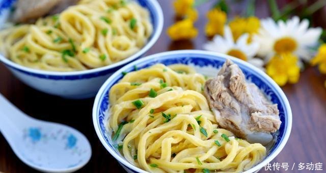  『加油』全国各地特色面来了，一起为武汉热干面加油！齐心一定能赢