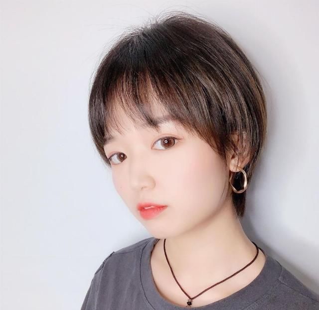  『雅致』女性要变美提高自己的颜值，头型那样剪，时尚潮流，高端大气，雅致
