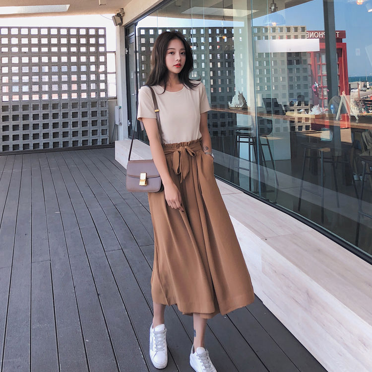 这种套装一出来，家姐就把连衣裙全扔了，凉凉大方又美嫩，洋气爆