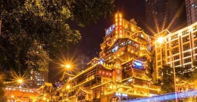 中国最美的5大城市夜景PK, 每座城市都极具代表性, 你认为谁最美