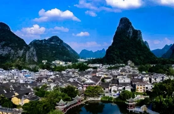 这处千年古镇,没有被过度的商业化,仍然保留着原始的特点【2020热门旅游景点】