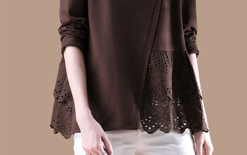 有一种流行叫“卫衣+牛仔裤”，少女感十足，7080后可别错过