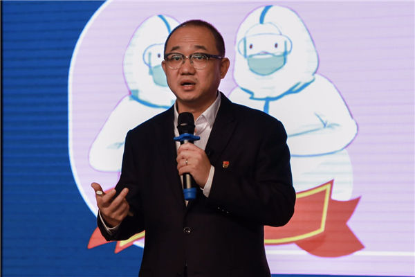  疾控中心@广州疾控中心专家：公共场所碰到新冠病毒风险极小