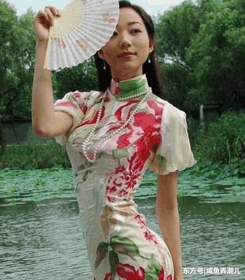 身穿旗袍的女星们, 韩雪妩媚, 杨幂端庄，最后一位霸气十足!