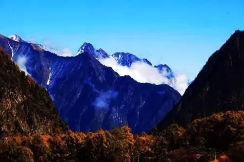 它只是雅安的一个县，却几乎包揽了川西美景!离德阳仅4小时!