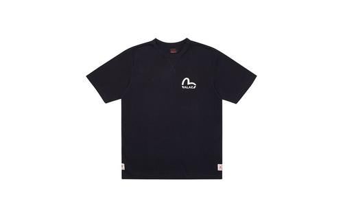  『PALACE』细节玩味丰富！PALACE x EVISU 联名系列正式发布