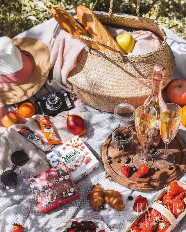 今天有个时髦野餐的机会，保证美翻你的朋友圈~