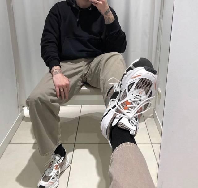 球鞋■你知道吗?不穿联名球鞋也可以很好看