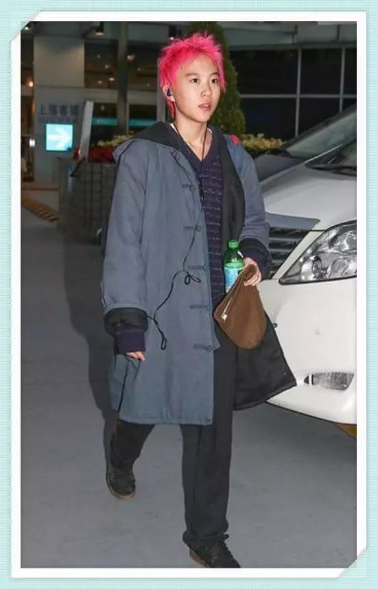 窦靖童不惧世俗眼光，继“死亡线”纹身后又纹一字，简单粗暴