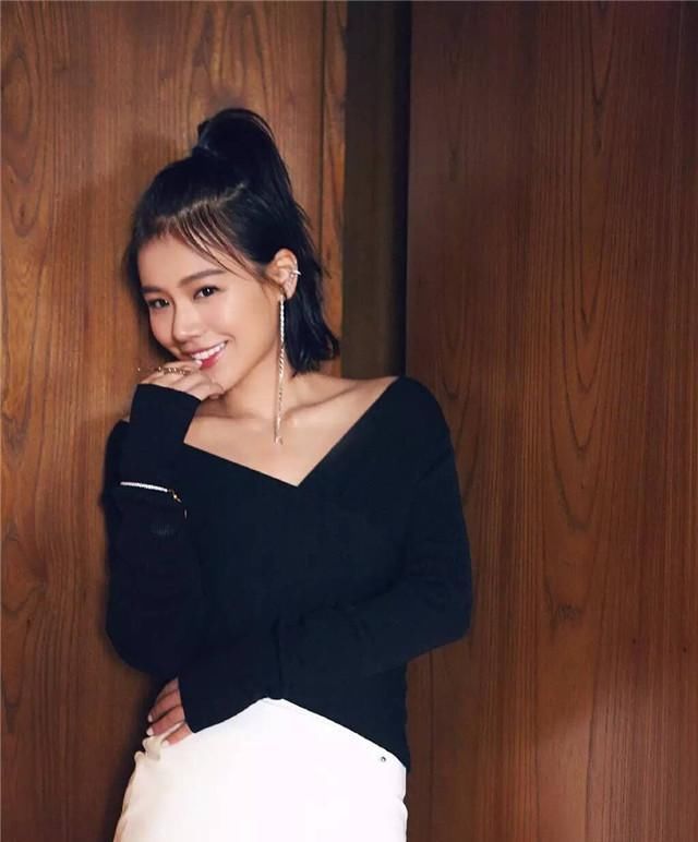  女生■“丸子头”已经“过时”!现流行的是“苹果头”,8成女生都适合