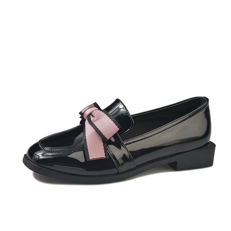 女人味十足的几款女鞋，这样简单一搭配，简直美翻了