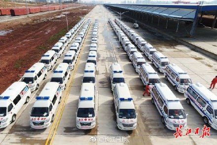  #厦门#驰援武汉，专列运来72辆“厦门造”负压救护车
