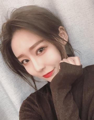 温婉首度公开直播回应黑料！离开美颜差别大，网友：确实没整过