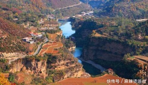 中国“最会隐身”的村子:村民数千年生活在井底,不许游客留宿!