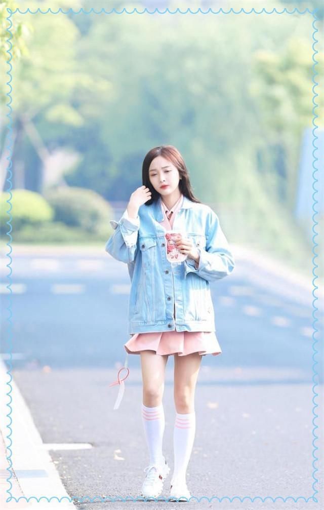 看了杨超越牛仔外套，再看吴宣仪，网友：这就是清新与轻浮的差距
