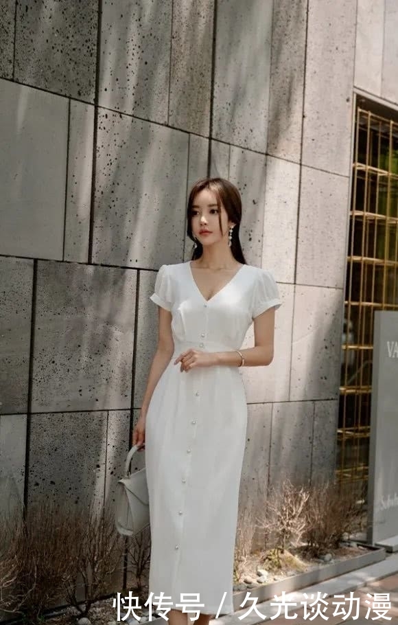 云霄:美图图鉴:孙允珠,云霄炫白飘影宫廷袖清纯长裙