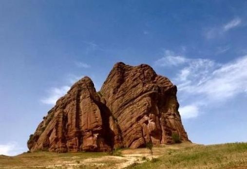 穿越天山不仅有独库公路，一般人不知道的S101线百里丹霞景奇绝