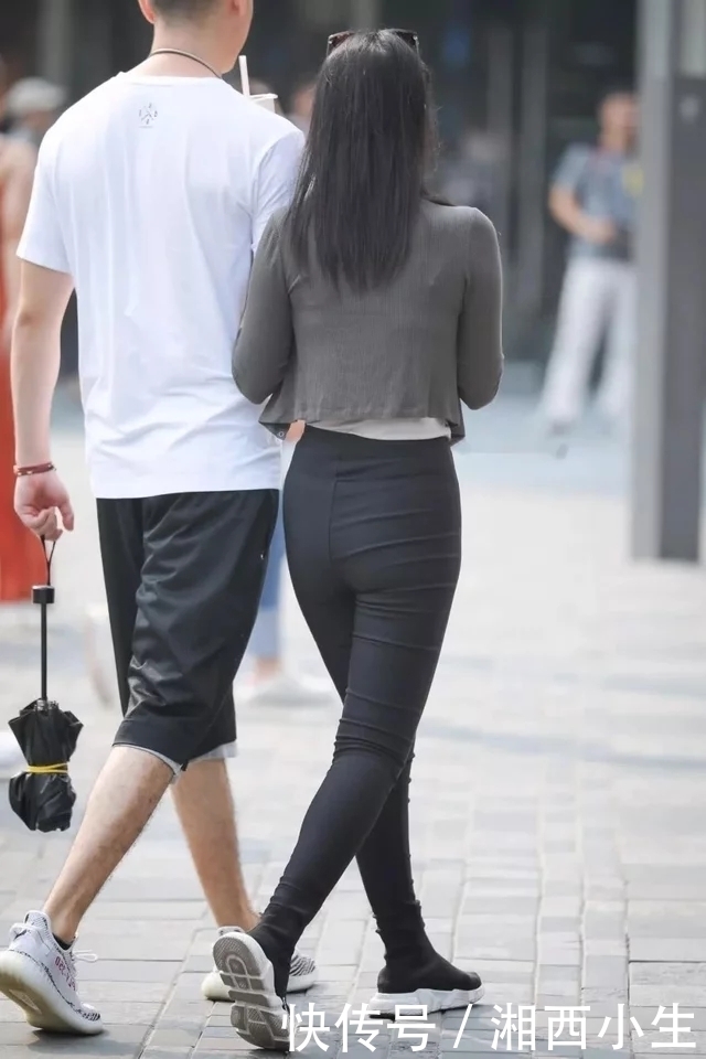 身材娇小纤细150cm高美女穿上显高的紧身裤，瞬间拉高了10公分！
