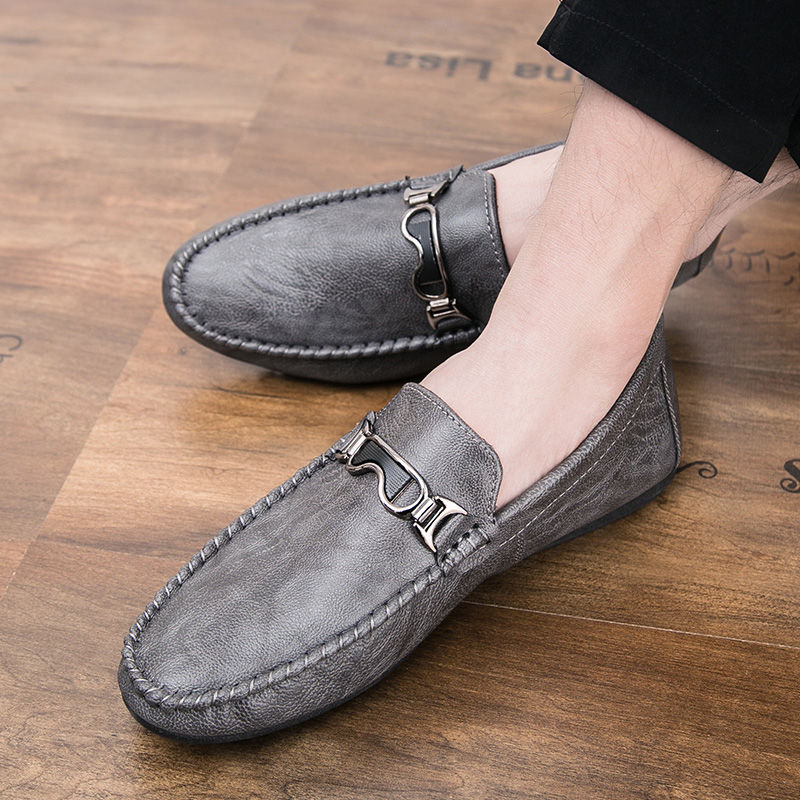 实不相瞒!秋季有种流行叫做“豆豆鞋”，时髦帅气，穿出男人味~