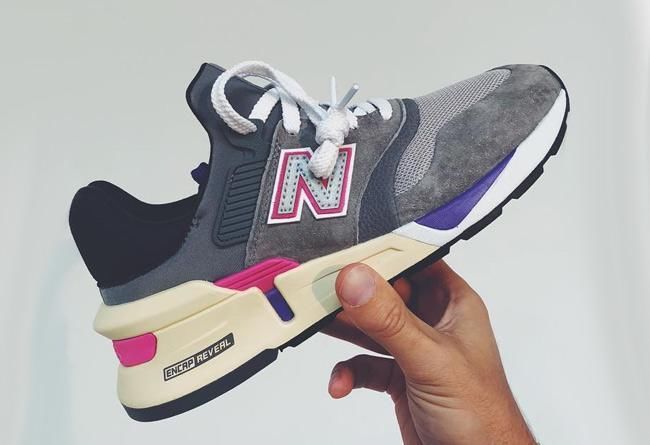 经典配色再现!KITH 主理人晒出New Balance三方联名鞋款