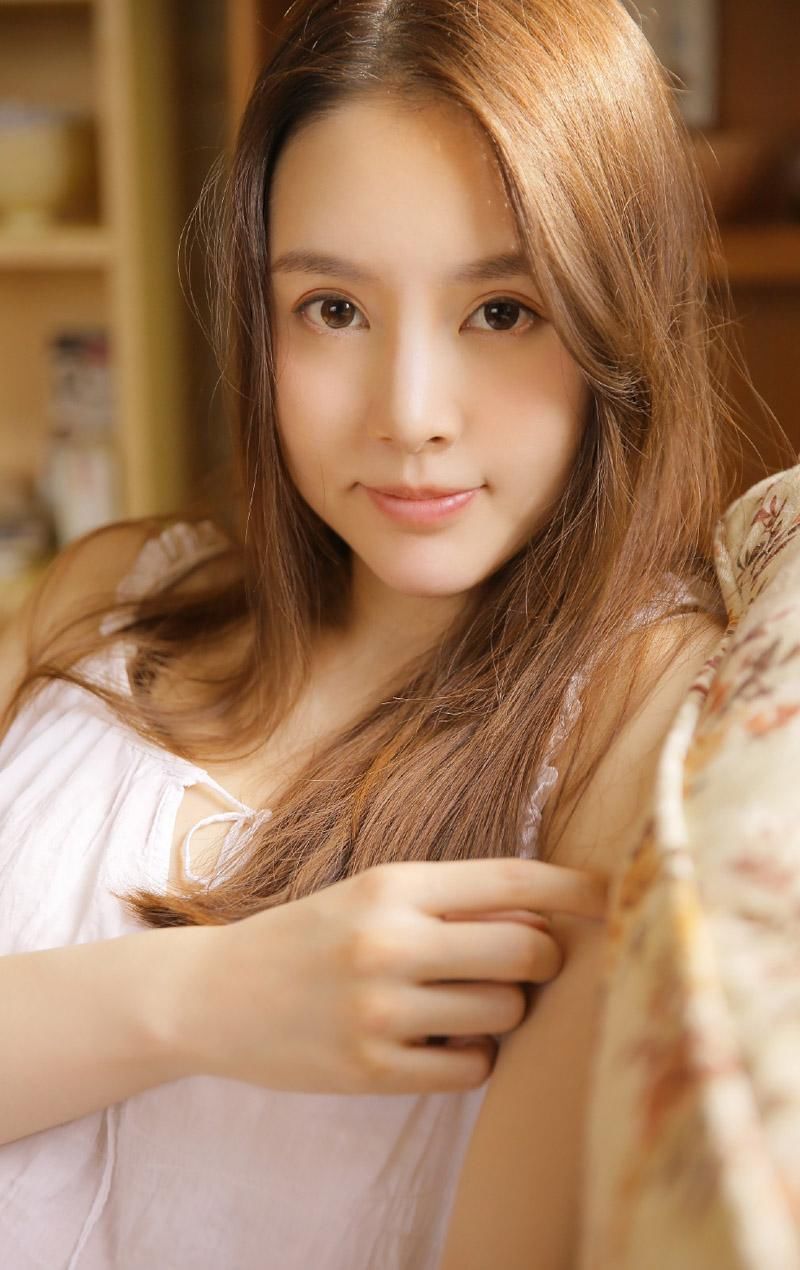 性感长腿美女慵懒私房写真图片