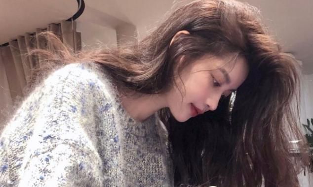 丝滑@女生洗好头后，坚持不懈保证“4点”，秀发偷偷丝滑，发量也增多了！