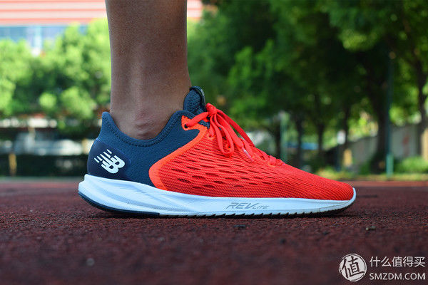 轻薄艳之夏跑鞋-New Balance FuelCore 5000跑鞋实测