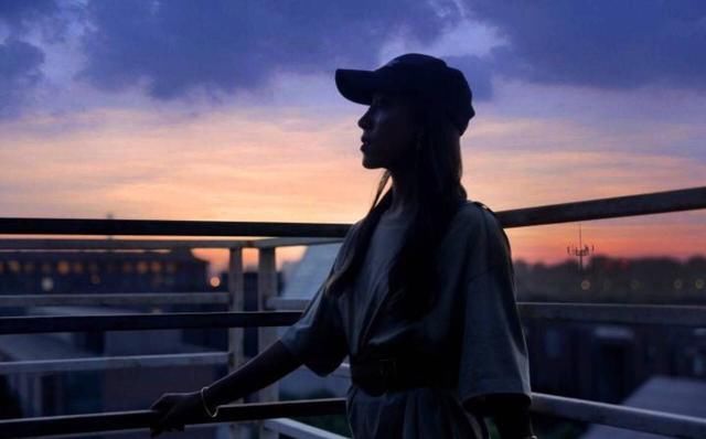 你的夏天是怎么穿？看过吉克隽逸造型，倍有灵感！