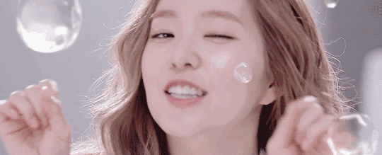 秋天来了，你需要为你的干燥肌上一道保湿大餐!