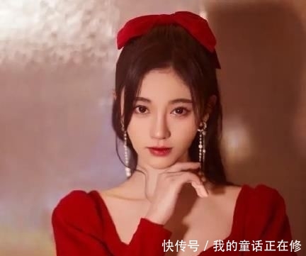 #女生#身上有这个特点的女生,尽量不要穿红色衣服,不然会十分难看