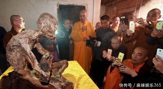 94岁的得道高僧，圆寂三年肉身不腐，塑成金身后万人瞻仰