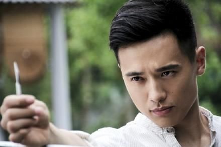 高云翔成龙文章向你证明，家有女神不如偷吃有趣，网友：贵圈真乱