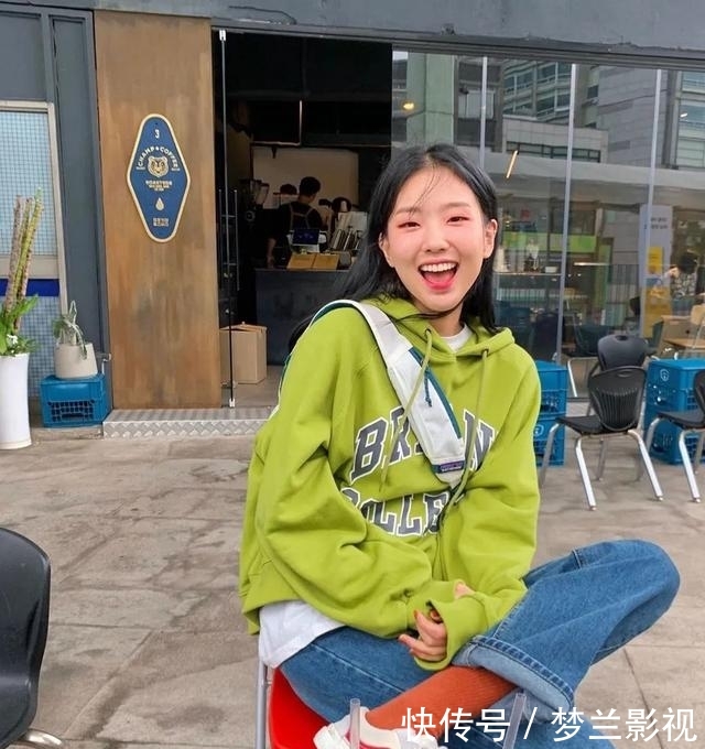 【初春】卫衣+阔腿裤,这2020年初春不一样的时尚,美翻了